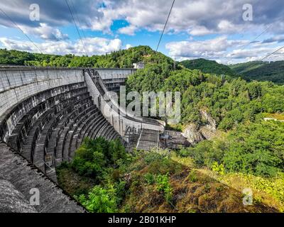 Staudamm von Bort les Orgues, Abteilung Correze, Nouvelle Aquitanien, Frankreich Stockfoto