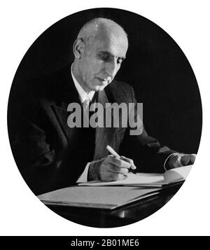 Iran/Persien: Mohammad Mosaddegh oder Mosaddeq, auch Mosadeck oder Musaddiq (16. Juni 1882 - 5. März 1967), Premierminister Irans von 1951 bis zu seinem Sturz durch einen Staatsstreich 1953, 20. Juli 1954. Die Regierung Mossadeq führte eine breite Palette von sozialen Reformen ein, war aber am bemerkenswertesten für die Verstaatlichung der iranischen Ölindustrie, die seit 1913 durch die anglo-persische Ölgesellschaft unter britischer Kontrolle stand. Mosaddegh wurde am 19. August 1953 durch einen Putsch von der CIA der Vereinigten Staaten auf Ersuchen des britischen MI6 aus der Macht genommen. Stockfoto