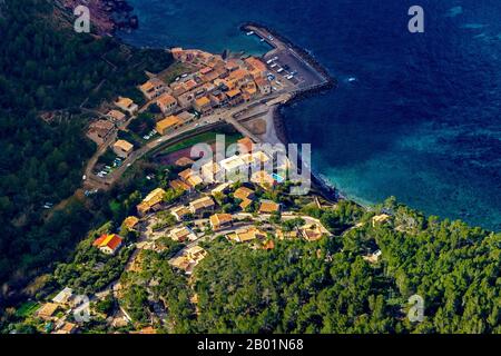 Port de Valldemossa mit Bootsanlegestelle, 09.01.2020, Luftbild, Spanien, Balearen, Mallorca, Port de Valldemossa Stockfoto