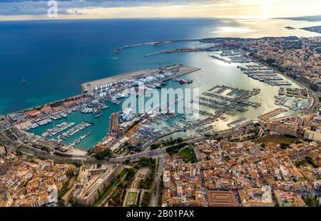 Hafen von Palma, 09.01.2020, Luftbild, Spanien, Balearen, Mallorca, Palma Stockfoto