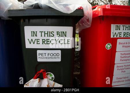 Terracycle Recycling Only bin, PET Food Pouches Packets, Terrakycling, kent, Großbritannien Stockfoto