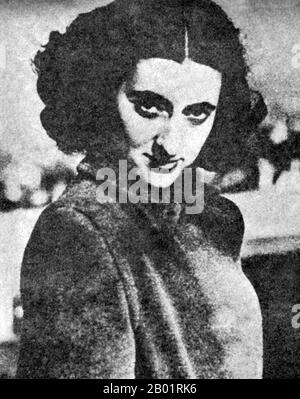 Indien: Eine junge Indira Gandhi (19. November 1917 bis 31. Oktober 1984), später Premierministerin von Indien für vier aufeinanderfolgende Amtsperioden (R. 1966–1984), Ende der 1930er Jahre Indira Priyadarshini Gandhi war Premierministerin der Republik Indien für drei aufeinanderfolgende Amtsperioden von 1966 bis 1977 und für eine vierte Amtszeit von 1980 bis zu ihrer Ermordung im Jahr 1984, insgesamt 15 Jahre. Sie ist Indiens bislang einzige weibliche Premierministerin und eine zentrale Figur in Indiens postkolonialer Politik. Sie ist die am längsten dienende weibliche Premierministerin der Welt. Stockfoto