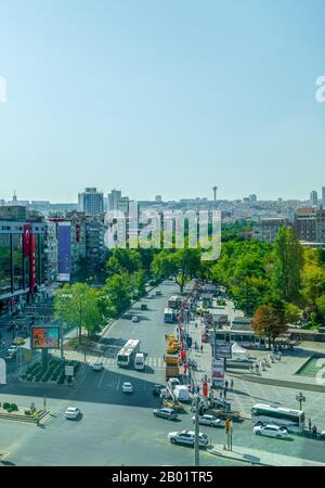 Ankara/Türkei-30. August 2019: Der Blick auf den Atatürk-Boulevard Stockfoto