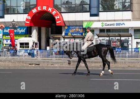 Ankara/Türkei - 30. August 2019 die türkische Truppenparade in osmanischer Uniform Stockfoto