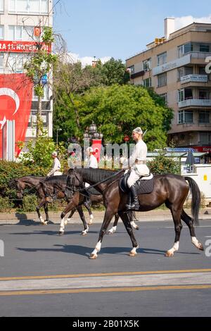 Ankara/Türkei - 30. August 2019 die türkische Truppenparade in osmanischer Uniform Stockfoto