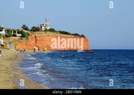 Alexandroupolis, Griechenland - 17. September 2016: Nicht identifizierte Menschen am Strand in der Stadt in Ostmakedonien Stockfoto