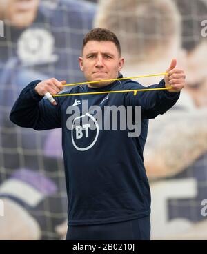 Oriam Sports Center, Riccarton Campus der Heriot-Watt University, Edinburgh: 18. Februar 2020. Schottland Rugby-Team-Training vor ihrem Guinness Six Nations Match gegen Italien in Rom. Schottlands Duncan Weir. Kredit: Ian Rutherford/Alamy Live News Stockfoto