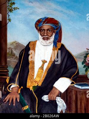 Tippu Tip oder Tib (1837 - 14. Juni 1905), richtiger Name Hamad bin Muḥammad bin Jumah bin Rajab bin Muḥammad bin Sa'īd al-Murghabī, (arabisch: حمد بن محمد بن جمعة بن رجب بن محمد بن سعيد المرجبي‎), war ein Swahili-Sansibari-Händler. Bekannt wurde er von den Einheimischen Ostafrikas als Tippu Tib nach den Klängen, die seine vielen Gewehre machten. Als berüchtigter Sklavenhändler, Plantagenbesitzer und Gouverneur, der für eine Reihe von Sultanen Sansibars arbeitete, leitete er viele Handelsexpeditionen nach Zentralafrika, bei denen es um den Handel mit Sklaven und Elfenbein ging. Er konstruierte profitable Handelsposten, die tief in Cent reichten Stockfoto