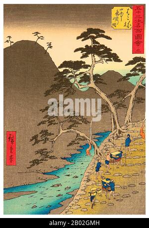 Utagawa Hiroshige (歌川 広重, * um die Welt der Künstler) (* um die Welt der  ; † 12. Oktober 1858) war ein japanischer Ukiyo-e-Künstler und einer der letzten großen Künstler dieser Tradition. Er wurde auch als Andō Hiroshige (安藤 広重) (eine unregelmäßige Kombination aus Familiennamen und Kunstnamen) und mit dem Kunstnamen Ichiyūsai Hiroshige (一幽斎廣重) bezeichnet. Die Tōkaidō (東海道 Ostseestraße) war die wichtigste der Fünf Routen der Edo-Zeit, die Edo (das heutige Tokio) mit Kyoto in Japan verband. Im Gegensatz zum landeinwärts gelegenen und weniger stark befahrenen Nakasendō reiste der Tōkaidō entlang der Meeresküste des östlichen Honshū, daher der Name der Route. Stockfoto