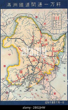 Die Südmandschureibahn wurde als Teil der chinesischen Ostbahn in den Jahren 1898-1903 von Kaiserlich Russland nach der russisch-chinesischen Konvention und der Konvention von Peking 1860 gebaut. Die Eisenbahngesellschaft der Südmandschurei (南満州鉄道株式会社/南満洲鉄道株式会社 Minami Manshū Tetsudō Kabushiki-gaisha, oder 満鉄 Mantetsu) (Chinesisch: 南满铁路） war ein Unternehmen, das 1906 im Reich von Japan gegründet wurde, nach dem Russisch-Japanischen Krieg (1904-1905) übernommen wurde und innerhalb Chinas in der von Japan kontrollierten Eisenbahnzone Südmandschurei operierte. Die Bahn selbst verlief von Lüshun Port an der Südspitze der Liaodong-Halbinsel nach H Stockfoto