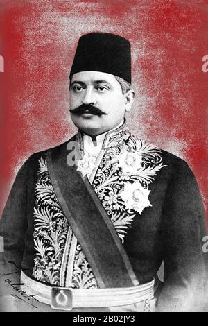 Mehmed Talaat Pascha (osmanisch-türkisch: محمد طلعت پاشا; türkisch: Mehmed Talât Pascha; * * * * * * * * * * * * * * * * * * * * * * * * * * * * * * * * * * * * * * * * * * * * * * * * * * * * * * * * * * * * * * * * * * * Seine Karriere in der ottomanischen Politik begann er, als er 1908 Stellvertreter von Edirne, dann Innenminister und Finanzminister wurde und schließlich 1917 Großvizier (entspricht dem Premierminister) wurde. Er floh 1918 mit Enver Pasha und Djemal Pasha (den anderen Mitgliedern der Drei Pashas) aus dem Reich und wurde 1921 in Berlin von S ermordet Stockfoto