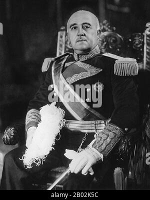 Francisco Franco Bahamonde (4. Dezember 1892 - 20. November 1975) war von 1939 bis zu seinem Tod 1975 Diktator Spaniens. Als Konservativer war er schockiert, als die Monarchie im Jahr 1931 entfernt und durch eine demokratische republik ersetzt wurde. Mit den Wahlen von 1936 fielen die Konservativen und die linke Volksfront kam an die Macht. Mit Blick auf den Sturz der republik haben Franco und andere Generäle einen teilweise erfolgreichen Staatsstreich inszeniert, der den spanischen Bürgerkrieg in Gang setzte. Mit dem Tod der anderen Generäle wurde Franco schnell der einzige Führer seiner Fraktion. Franco erhielt militärische Unterstützung durch den örtlichen Faschisten, Stockfoto