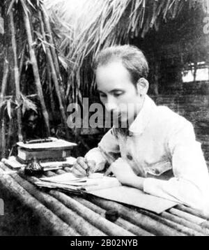Hồ Chí Minh, geboren Nguyễn als Sinh Cung und auch bekannt als Nguyễn Ái Quốc (19. Mai 1890 - 3. September 1969) war ein vietnamesischer kommunistischer Revolutionär, der Premierminister (1946-1955) und präsident (1945-1969) der Demokratischen Republik Vietnam (Nordvietnamesen) war. Er bildete die Demokratische Republik Vietnam und leitete den Viet Cong während des Vietnamkriegs bis zu seinem Tod. Hồ leitete die Unabhängigkeitsbewegung Viet Minh ab 1941 weiter, begründete 1945 die kommunistisch regierte Demokratische Republik Vietnam und besiegte 1954 in Dien Bien Phu die französische Union. Er verlor die politische Macht in Nein Stockfoto