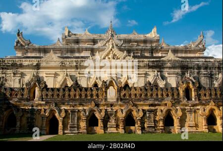 Das Maha Aung Mye Bonzan Kloster wurde im Jahre 1822 von Nanmadaw Me Nu, der ersten Königin von König Bagyidaw (1750-2163) erbaut. INWA war fast 360 Jahre lang die Hauptstadt Birmas, fünf Mal getrennt von 1365 bis zu den Jahren um das Jahr um das Jahr um das Jahr um das Jahr um das Jahr um das Jahr um das Jahr um die Jahre. So als Sitz der Macht in Birma identifiziert, dass Inwa (als Königreich Ava oder Gericht Ava) der Name war, mit dem Birma den Europäern bis ins 19. Jahrhundert bekannt war. Stockfoto