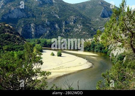 Griechenland, gewundener Fluss in der Nestos-Schlucht Stockfoto