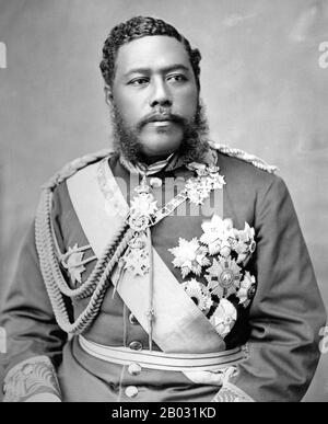 Kalākaua war der letzte regierende König des Königreichs Hawaii. Er regierte vom 12. Februar bis zu seinem Tod in San Francisco, Kalifornien, am 20. Januar 1891. Während seiner Regierungszeit wurde Hula wiederbelebt, nachdem sie im Jahr 1830 von der zum Christentum konvertierten Königin Ka'ahumu verboten worden war. Er ist auch dafür bekannt, dass er das Surfen und die hawaiische Kampfkunst Kapu Kuialua wiederbelebt hat. Stockfoto