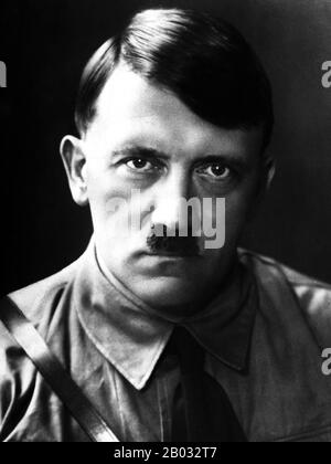 Adolf Hitler (20. April 1889 - 30. April 1945) war ein deutscher Politiker österreichischer Herkunft, der von 1933 bis 1945 Führer der NS-Partei (NSDAP), von 1933 bis 1945 Bundeskanzler und von 1934 bis 1945 Führer ("Führer") des NS-Deutschlands war. Als Diktator Nazideutschlands initiierte er den zweiten Weltkrieg in Europa und war eine zentrale Figur des Holocaust. Stockfoto
