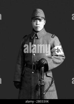 Das Kempeitai ('Military Police Corps') war von 1881 bis 1945 der Militärpolizeiarm der Kaiserlich japanischen Armee. Es handelte sich nicht um eine konventionelle Militärpolizei, sondern eher um eine Geheimpolizei, wie sie der deutschen Nazi-Gestapo ähnelt. Während es institutionell Teil der Kaiserlich japanischen Armee war, entließ es auch die Funktionen der Militärpolizei für die Kaiserlich japanische Marine unter der Leitung des Admiralitätsministers (obwohl die IJN über ein wesentlich kleineres Tokkeitai verfügte), Die der ausführenden Polizei unter der Leitung des Innenministers und die der direkt unterstellten Justizpolizei Stockfoto