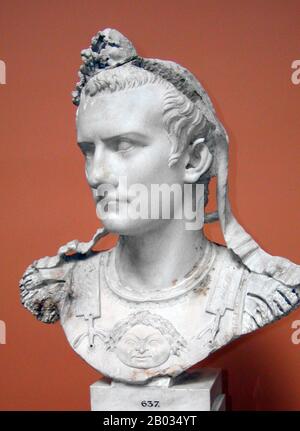 Der gebürtige Gaius Julius Cäsar Germanikus, Caligula war der Neffe und adoptierte Sohn des Kaiser Tiberius, was ihn zur Julio-Claudian-Dynastie machte. Während seiner Feldzüge in Germanien verdiente er sich den Spitznamen "Caligula" (kleiner Lotsstiefel), während er seinen Vater Germanikus begleitete. Seine Mutter Agrippina, die ältere, verstrickte sich in eine tödliche Fehde mit Kaiser Tiberius, die zur Zerstörung ihrer Familie und zum Verlassen Caligula führte, die einzige männliche Überlebende. Nach Tiberius Tod im Jahr 37 v. Chr. trat Caligula die Nachfolge seines Großonkels als Kaiser an. Überlieferte Quellen über seine Regierungszeit sind nur wenige, aber weit entfernt Stockfoto