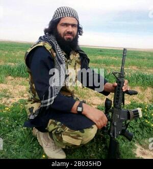 Der Shaker Wahib al-Fahdawi al-Dulaimi (1986 - 6. Mai 2016), besser bekannt als Abu Waheeb ("Vater des Großzügigen"), war ein Führer der militanten Gruppe Islamischer Staat im Irak und der Levante in Anbar im Irak. Er war bekannt für die Hinrichtung von drei syrischen Alawite-Lastwagenfahrern im Irak im Sommer 2013, als Chef der Al Anbar Lions. Er und drei weitere wurden im Mai 2016 bei einem von den Vereinigten Staaten geführten Koalitions-Luftangriff getötet, so das US-Verteidigungsministerium. Stockfoto