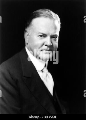 Herbert Clark Hoover (* 10. August 1874 in New York; † 20. Oktober 1964) war ein US-amerikanischer Politiker, der von 1929 bis 1933 als 31. Präsident der Vereinigten Staaten tätig war. Als Republikaner führte er in den 1920er Jahren als Handelsminister Themen der Progressive-Ära zur Effizienz in der Wirtschaft ein und unterstützte die Regierung bei der Standardisierung, Effizienz und internationalem Handel. Als präsident von 1929 bis 1933 waren seine ambitionierten Programme von der Weltwirtschaftskrise überwältigt, die sich jedes Jahr trotz der zunehmend großangelegten Interventionen, die er in der Wirtschaft machte, zu verschärfen schien. Er war defätistisch Stockfoto