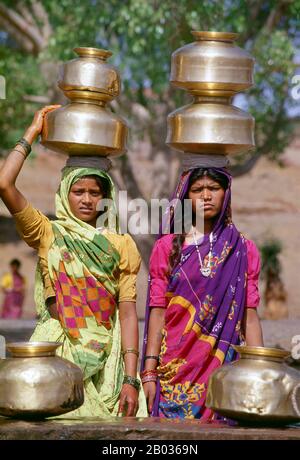 Madhya Pradesh (gemeint ist Central Province) ist ein Bundesstaat in Zentralindien. Seine Hauptstadt ist Bhopal und die größte Stadt ist Indore. Madhya Pradesh, das aufgrund seiner geografischen Lage in Indien das "Herz Indiens" genannt wird, ist nach Gebieten der zweitgrößte Bundesstaat des Landes. Mit über 75 Millionen Einwohnern ist er nach Einwohnerzahl der fünftgrößte Bundesstaat Indiens. Stockfoto