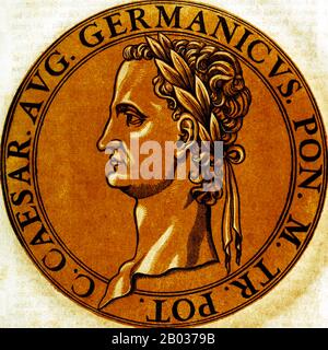 Der gebürtige Gaius Julius Cäsar Germanikus, Caligula war der Neffe und adoptierte Sohn des Kaiser Tiberius, was ihn zur Julio-Claudian-Dynastie machte. Während seiner Feldzüge in Germanien verdiente er sich den Spitznamen "Caligula" (kleiner Lotsstiefel), während er seinen Vater Germanikus begleitete. Seine Mutter Agrippina, die ältere, verstrickte sich in eine tödliche Fehde mit Kaiser Tiberius, die zur Zerstörung ihrer Familie und zum Verlassen Caligula führte, die einzige männliche Überlebende. Nach Tiberius Tod im Jahr 37 v. Chr. trat Caligula die Nachfolge seines Großonkels als Kaiser an. Überlieferte Quellen über seine Regierungszeit sind nur wenige, aber weit entfernt Stockfoto