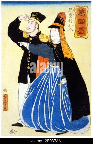 Japanischer Holzblockdruck, der ein amerikanisches Paar zeigt, das etwas in der Ferne betrachtet Utagawa Yoshitora war ein Designer von japanischen Holzholzdrucken und ein Illustrator von Büchern und Zeitungen, der von ca. 1850 bis ca. 1880 aktiv war. Er wurde in Edo (modernes Tokio) geboren, aber weder sein Geburtsdatum noch sein Todesdatum sind bekannt. Er war der älteste Schüler von Utagawa Kuniyoshi, der sich durch Drucke von Kriegern, Kabuki-Schauspielern, schönen Frauen und Ausländern (Yokohama-e) auszeichnete. Stockfoto