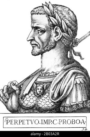 Marcus Aurelius Probus (232-282) war Berufssoldat und trat in die Armee ein, sobald er das Erwachsenenalter irgendwann im Jahr 250 erreicht hatte. Er zeichnete sich unter den Kaisern Valerian, Aurelian und Tacitus aus und als Tacitus 276 starb, proklamierten ihn Probus' Soldaten trotz eines rivalisierenden Anspruchs von Florianus, Tacitus' Halbbrüder, zum Kaiser. Obwohl Florianus' Herrschaft anerkannt ist, war es kurz und dauerte nur achtundachtzig Tage, da er bald von seinen eigenen Truppen ermordet wurde, nachdem er einen Kampf gegen Probus verloren hatte. Probus wurde danach als Kaiser ratifiziert. In den ersten Jahren seiner Regierungszeit wurde er erfolgreich Wahlkampf geführt Stockfoto