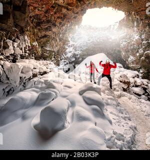 Raufarholshellir Lava Tunnel, Island. Eine der längsten Lavaröhren in der Nähe von Reykjavik, Island