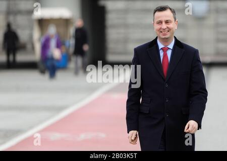 Wladyslaw Kosiniak-Kamysz ging während der Kampagnen auf der Straße.Wladyslaw Kosiniak-Kamysz, Leiter des PSL-Zentrums (Polskie Stronnictwo Ludowe, übersetzt als polnische Volkspartei), agrarischer, christlich-demokratischer Politiker und Präsidentschaftskandidat begannen seinen Wahlkampf vor den Präsidentschaftswahlen in Polen. Stockfoto