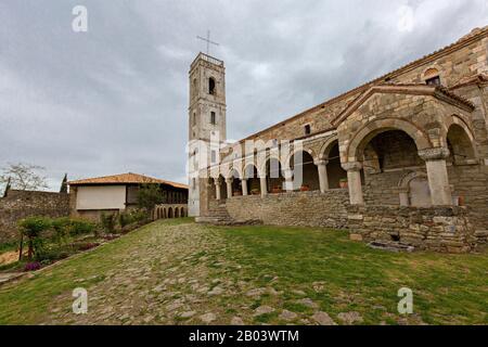 Kirche von Ardenica, die der heiligen Maria in Albanien gewidmet ist Stockfoto