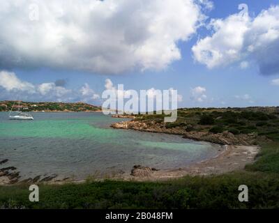 Beeindruckender Blick auf La Maddalena, Sardinien, Italien. Stockfoto