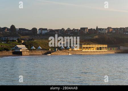 Barry Island bei Flut an einem hellen Novembermorgen, Vale of Glamorgan, Südwales, 2019: Phillip Roberts Stockfoto