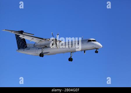 DHC-8 Porter Airlines C-GLQD Landing at YOW, Ottawa, Canada, 17. Februar 2020 Stockfoto