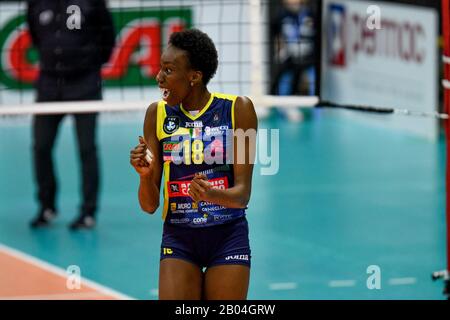 Treviso, Italien, 18. Februar 2020, Glück von paola egonu (conegliano) während des Carrario Imoco Conegliano vs. Nantes VB - Volleyball Champions League Frauen - Credit: LPS/Ettore Griffoni/Alamy Live News Stockfoto