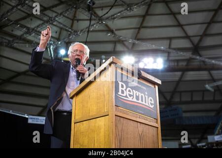 Tacoma, Vereinigte Staaten. Februar 2020. Senator Bernie Sanders sprach am 17. Februar 2020 bei einer Wahlkampfveranstaltung im Tacoma Dome in Tacoma, Washington. Credit: The Photo Access/Alamy Live News Stockfoto