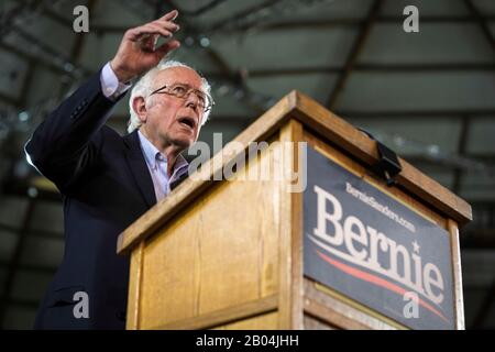 Tacoma, Vereinigte Staaten. Februar 2020. Senator Bernie Sanders sprach am 17. Februar 2020 bei einer Wahlkampfveranstaltung im Tacoma Dome in Tacoma, Washington. Credit: The Photo Access/Alamy Live News Stockfoto