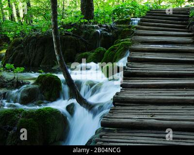 Plitvicer Nationalpark, Kroatien: In den Nationalparks gibt es viele Wasserfälle Stockfoto