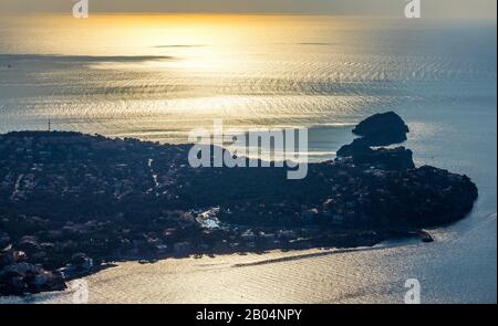 Luftbild, hintergrundbeleuchteter Blick auf Santa Ponsa, Hafen von Santa Ponsa, Calvià, Mallorca, Spanien, Europa, Balearen, Bucht, es, Es Malgrats, Espana, dista Stockfoto