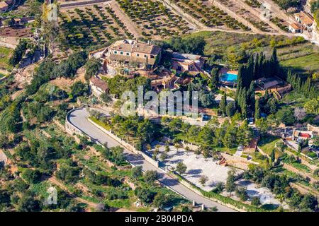 Luftbild, Insel, Finca am Berghang, Valldemossa, Mallorca, Balearen, Spanien, Europa, es, Immobilien, Luftbild, Luftbild Stockfoto