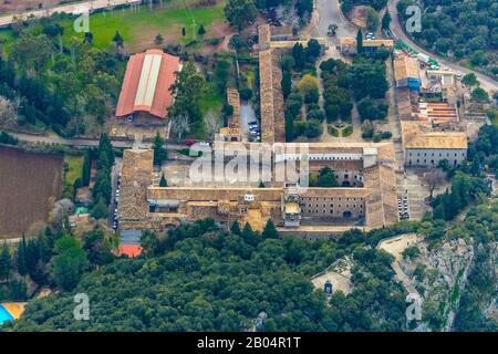 Luftbild, Insel, Santuari de Lluc, Klosteranlage, Escorca, Mallorca, Balearen, Spanien, Europa, es, Berge, Hotel, Hotelanlagen, Stockfoto