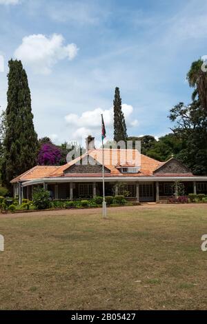 Blick auf das Karen Blixen Museum in der Nähe von Nairobi in Kenia, das einst eine Farm am Fuße der Ngong Hills war, die der dänischen Autorin Karen und ihrem Swedi gehörte Stockfoto
