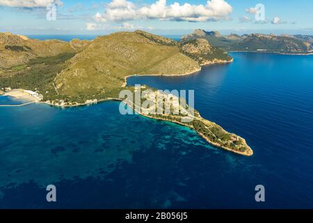 Luftbild, Halbinsel Les Pedreres, Faro de Punta de la Avanzada Leuchtturm, Festung von Albercutx, Pollença, Mallorca, Balearen, Spanien, Euro Stockfoto