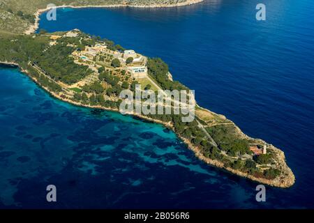 Luftbild, Halbinsel Les Pedreres, Faro de Punta de la Avanzada Leuchtturm, Festung von Albercutx, Pollença, Mallorca, Balearen, Spanien, Euro Stockfoto