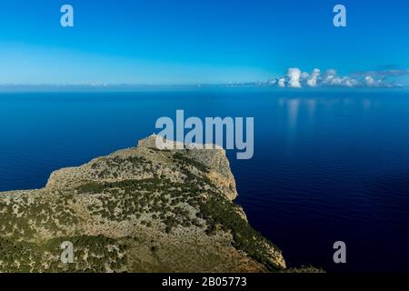 Luftbild, Halbinsel Cap Formentor, Far de Formentor, Leuchtturm, Pollença, Mallorca, Balearen, Spanien, Europa, Aussichtsplattform, Balearen i. Stockfoto