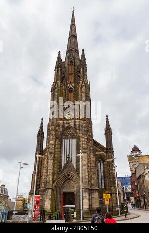 Edinburgh, Jul 12: Außenansicht der St. Columba's Free Church of Scotland am 12. Juli 2011 in Edinburgh Stockfoto