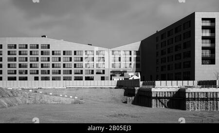 Neubau im Bau der Prada-Stiftung, zwischen den Straßen Orobia und Condino, in der Nähe der Piazza Olivetti, Mailand, Italien Stockfoto