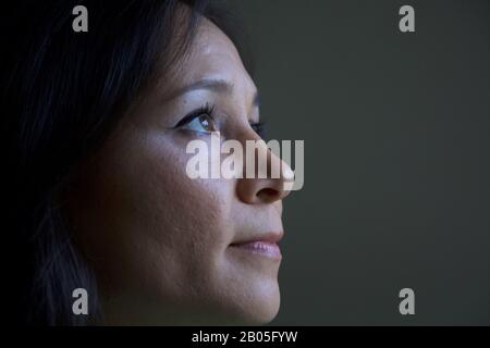 April 2017: Crystal Munoz posiert für Porträts im Gefängnis FMC Carswell. Im Februar 2020 erhielt Munoz eine Kommutation von Präsident Trump. (Bild: © Wes Bruer/ZUMA Wire) Stockfoto