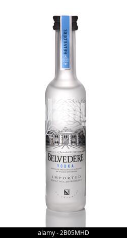 Irvine, CA - 15. JANUAR 2015: Eine Flasche Belvedere Vodka. Die Marke wurde 1996 in den Vereinigten Staaten als Luxuslikör als Weltfirn eingeführt Stockfoto